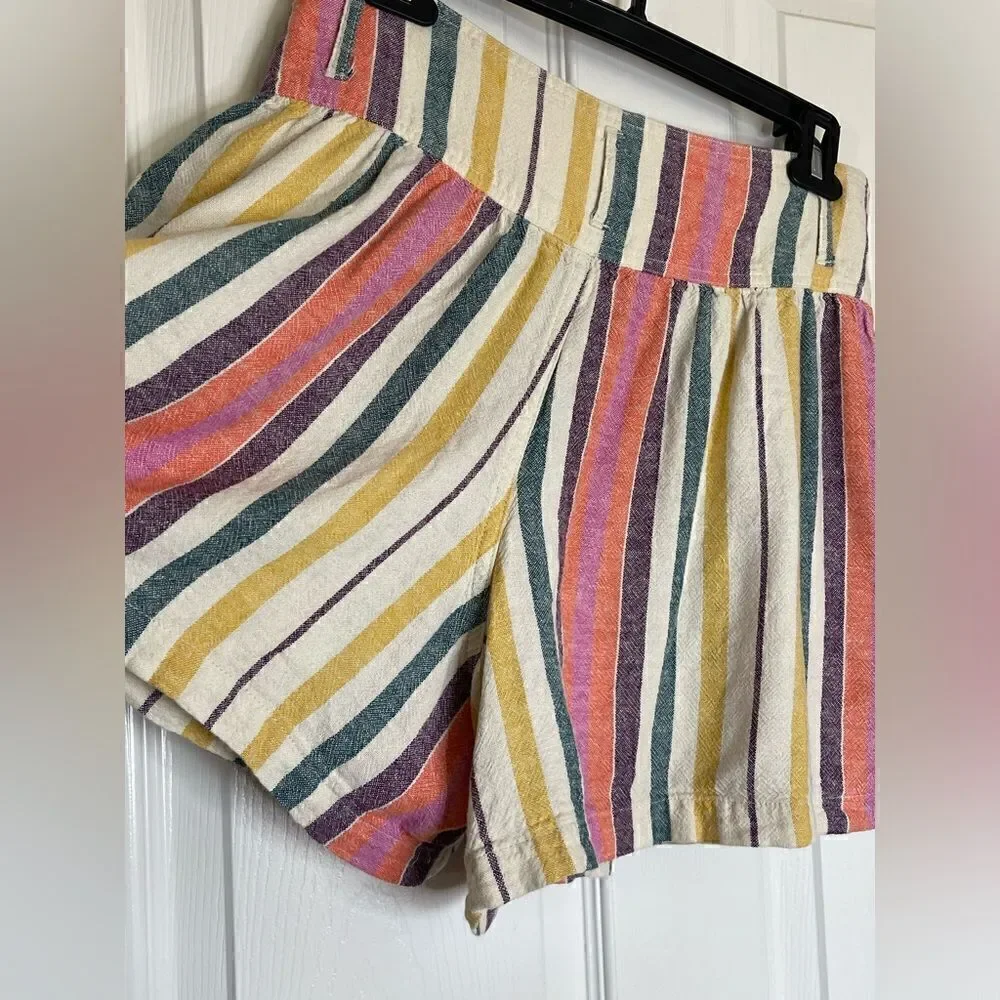 BP. Linen blend high waist striped shorts size M